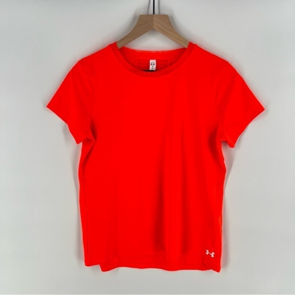 Under Armour Womens Size S Orange‎ HeatGear Pintuck Short Sleeve Shirt